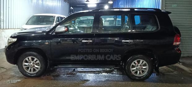 Toyota Land Cruiser 2011 Black