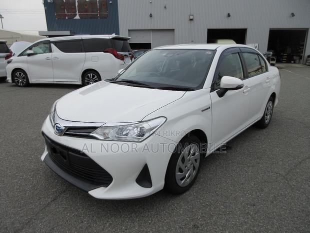 Toyota Axio 2021 Pearl