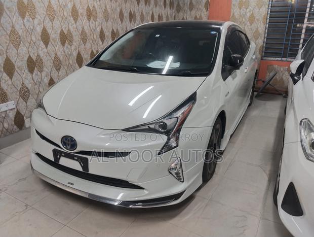 Toyota Prius 2018 Pearl