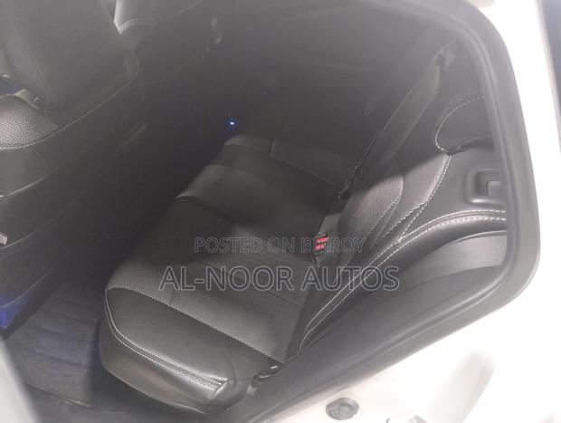 Toyota Prius 2018 Pearl