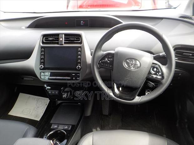 Toyota Prius 2021 Blue
