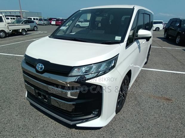 Toyota Noah 2022 Pearl