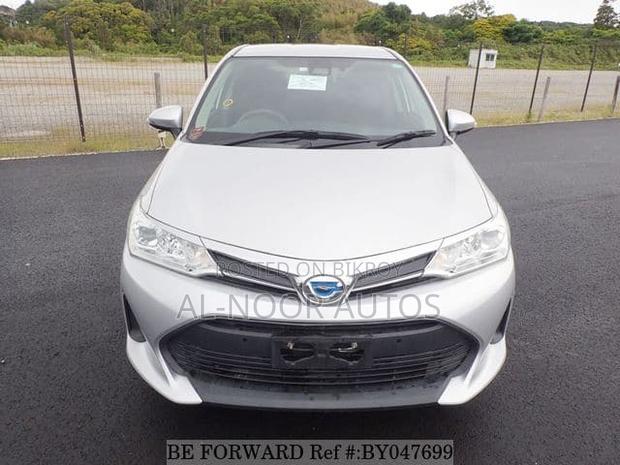 Toyota Corolla Fielder 2021 Silver