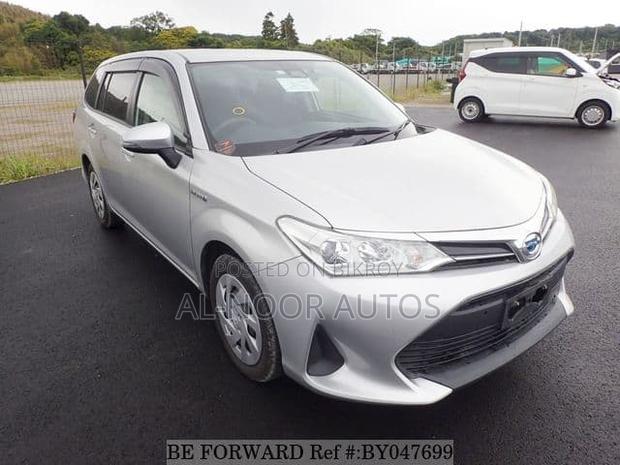 Toyota Corolla Fielder 2021 Silver