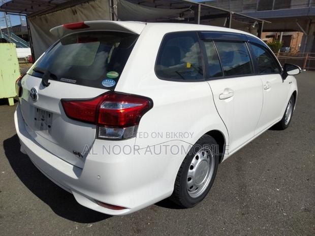 Toyota Corolla Fielder 2021 Pearl