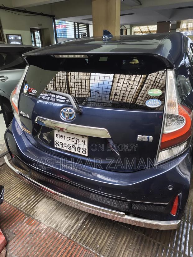 Toyota Aqua 2018 Blue