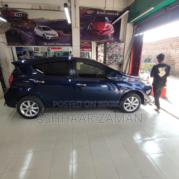 Toyota Aqua 2018 Blue