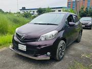 Toyota Vitz 2012 Maroon for sale