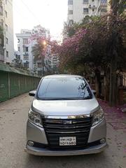 Toyota Noah 2016 Silver for sale
