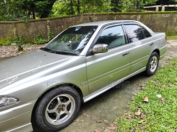 Toyota Carina 2001 Silver