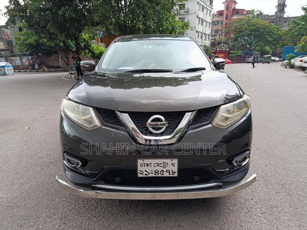 Nissan X-Trail 2.0 Hybrid FWD 2016 Black