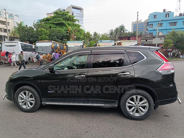 Nissan X-Trail 2.0 Hybrid FWD 2016 Black