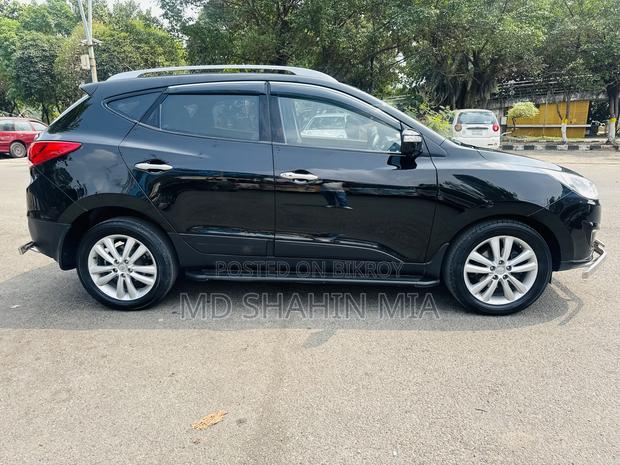 Hyundai Tucson Limited FWD 2010 Black
