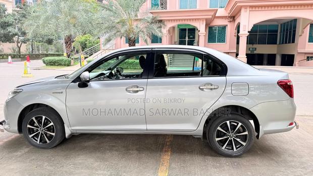 Toyota Axio 2019 Silver
