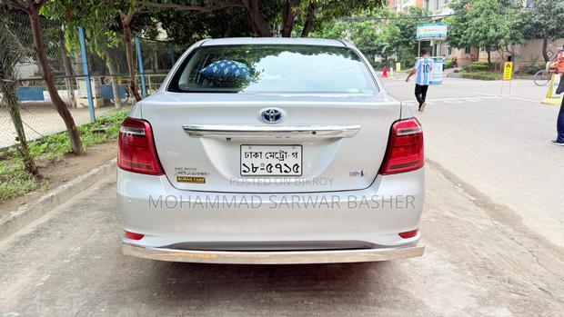 Toyota Axio 2019 Silver