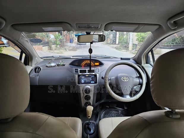 Toyota Vitz 2010 Purple