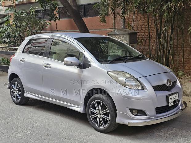 Toyota Vitz 2010 Purple