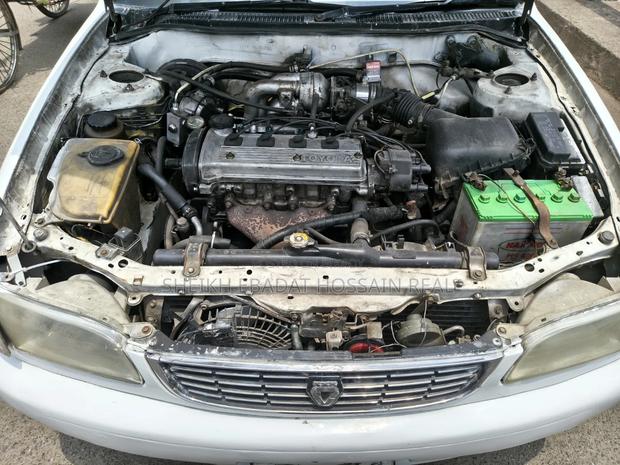 Toyota Corolla Automatic 1997 White