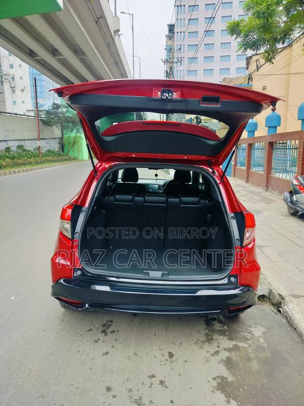Honda Vezel 2016 Red