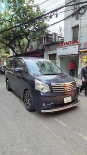 Toyota Noah 2011 Black for sale