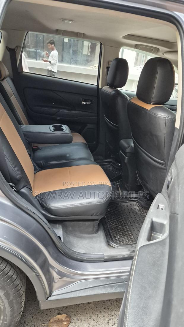 Mitsubishi Outlander 2017 Gray