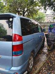 Toyota Noah 2004 Blue for sale