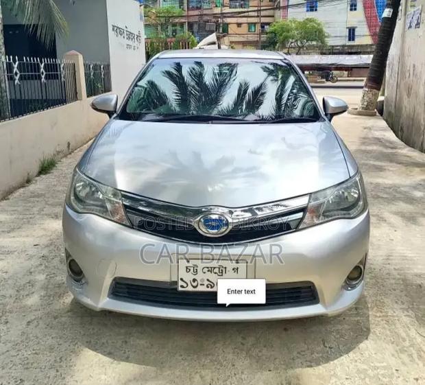 Toyota Axio 2013 Silver