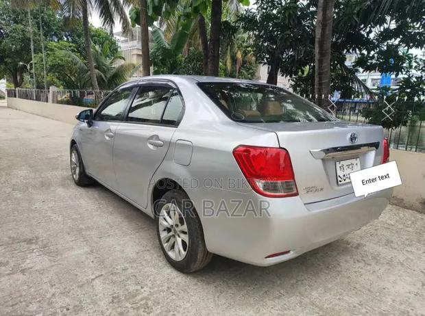 Toyota Axio 2013 Silver