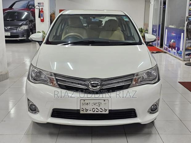 Toyota Axio 2013 Pearl