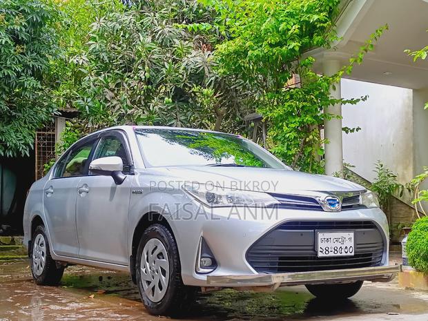 Toyota Axio 1.5 Hybrid 2WD 2020 Silver