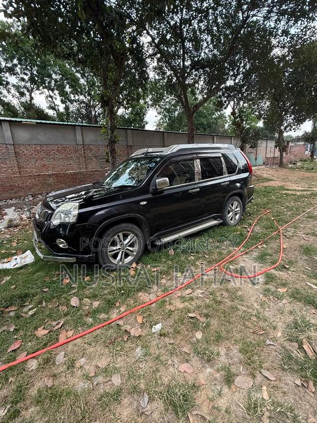 New Nissan X-Trail 2011 Black