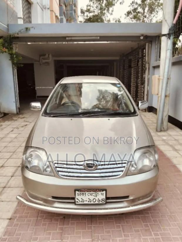 Toyota Corolla 2002 Gold