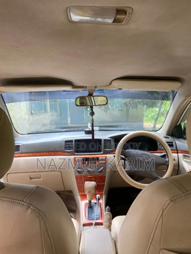 Toyota Corolla Sedan 2005 White