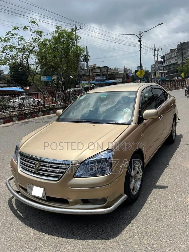 Toyota Premio 2004 Gold