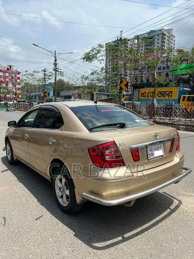 Toyota Premio 2004 Gold