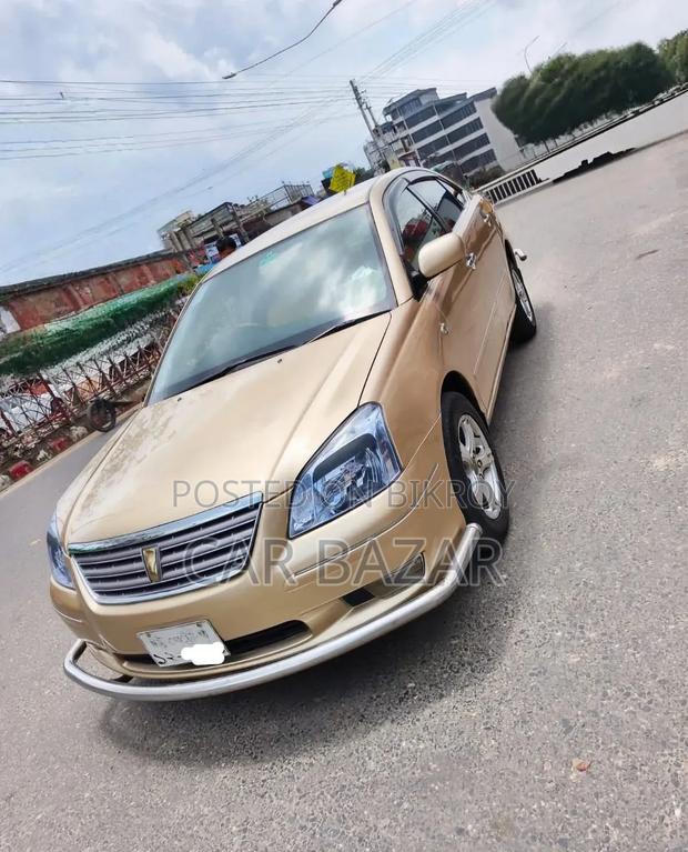 Toyota Premio 2004 Gold