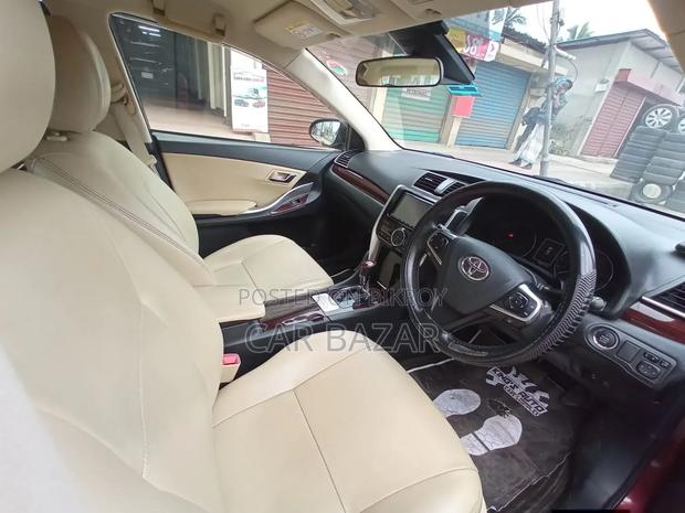 Toyota Premio 2017 Maroon