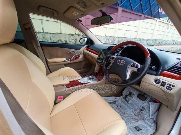Toyota Premio 2015 White