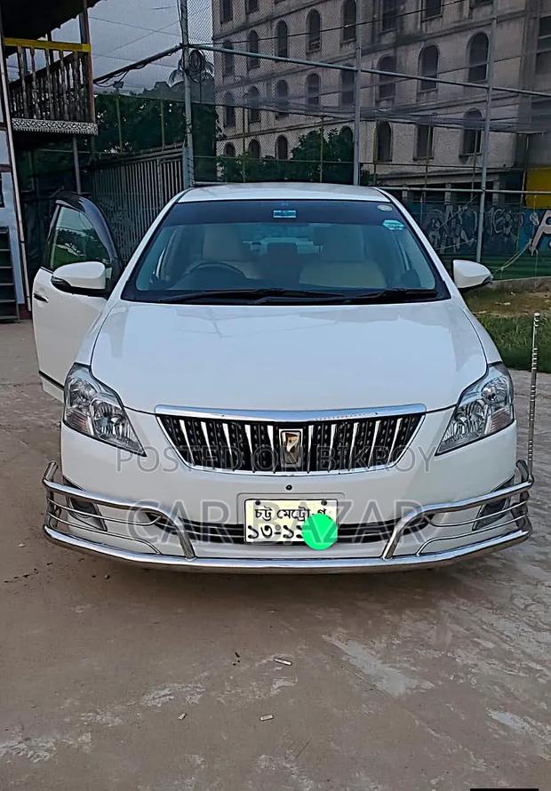 Toyota Premio 2014 White