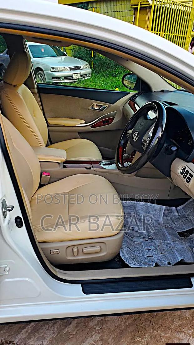 Toyota Premio 2014 White