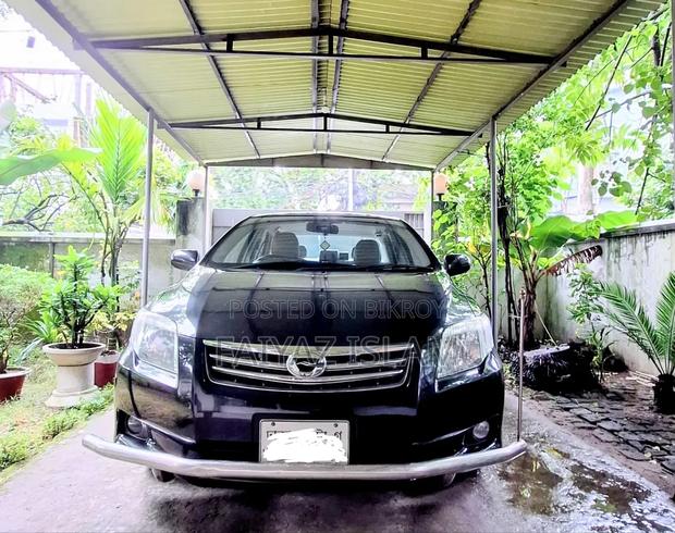 Toyota Axio 2009 Black