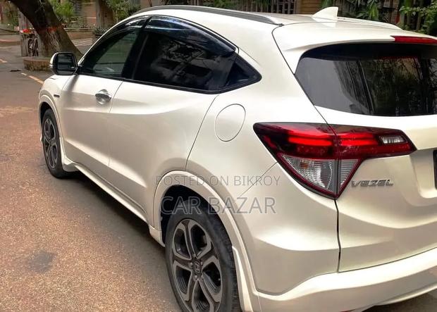 Honda Vezel 2014 Pearl