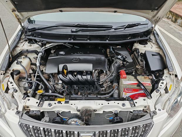 Toyota Premio 2012 Pearl