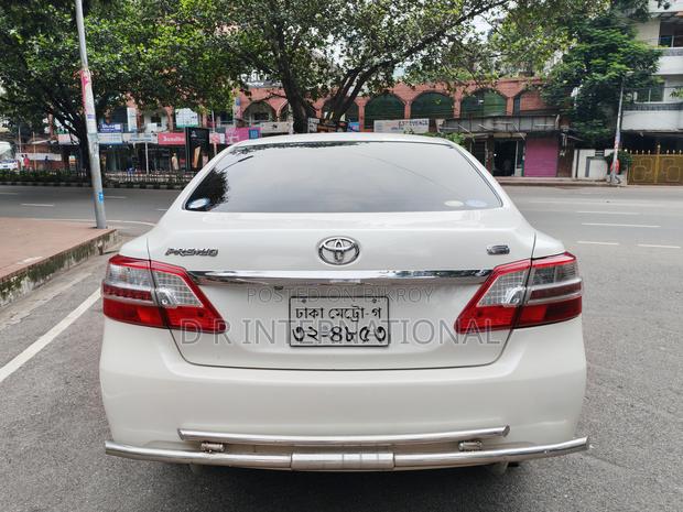 Toyota Premio 2012 Pearl