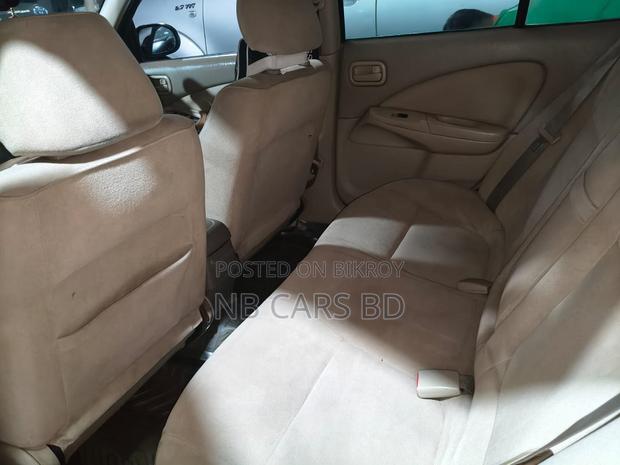 Nissan Sunny 2006 Black