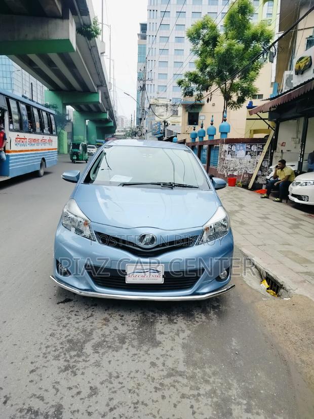 Toyota Vitz 2011 Blue