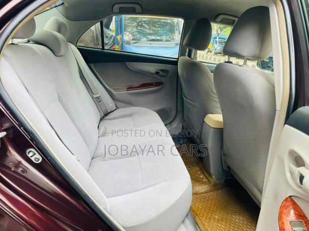 Toyota Axio 2009 Maroon