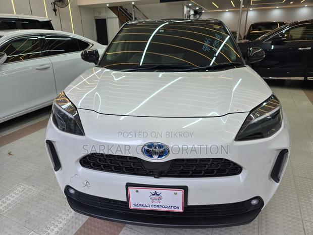 Toyota Yaris Cross 1.5 Hybrid FWD 2021 Pearl