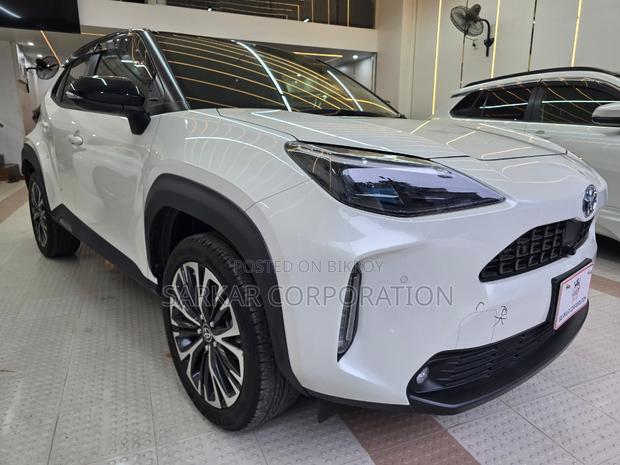 Toyota Yaris Cross 1.5 Hybrid FWD 2021 Pearl