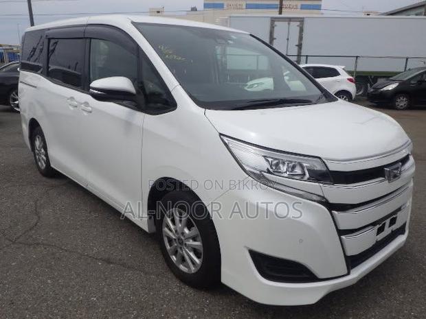 Toyota Noah 2021 Pearl